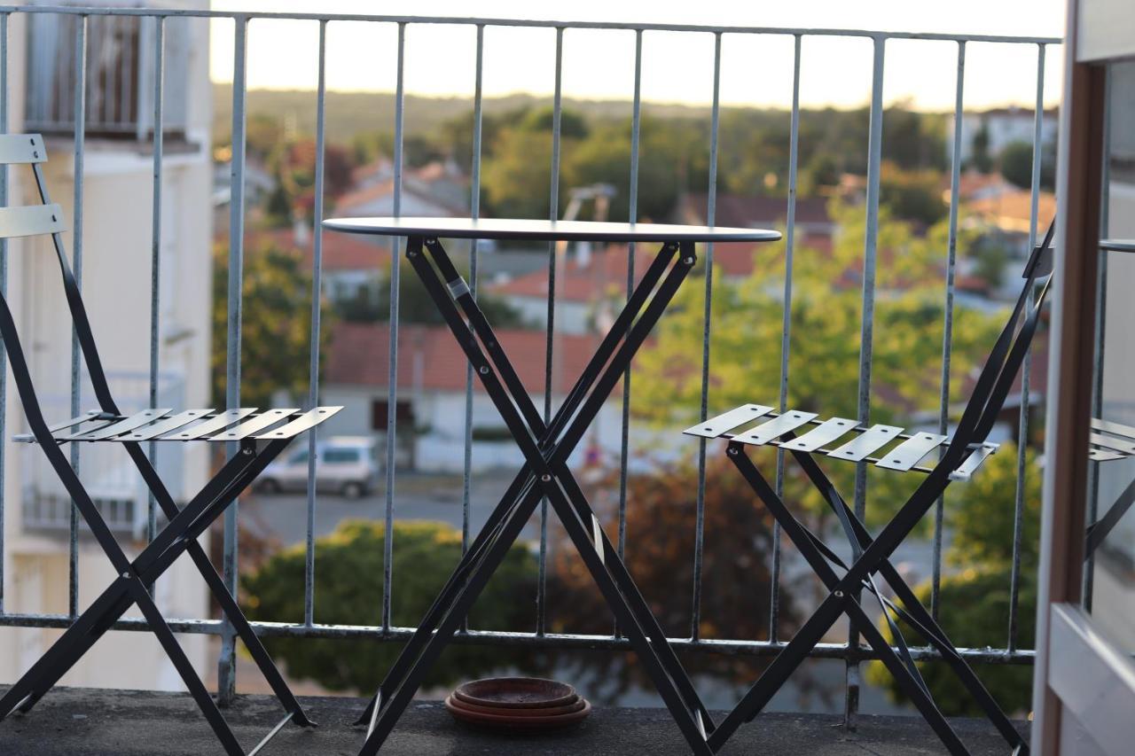 Bellejoie - Appartement T3- Poitiers Sud - Direct Futuroscope - Parking Et Wifi Gratuit Ngoại thất bức ảnh